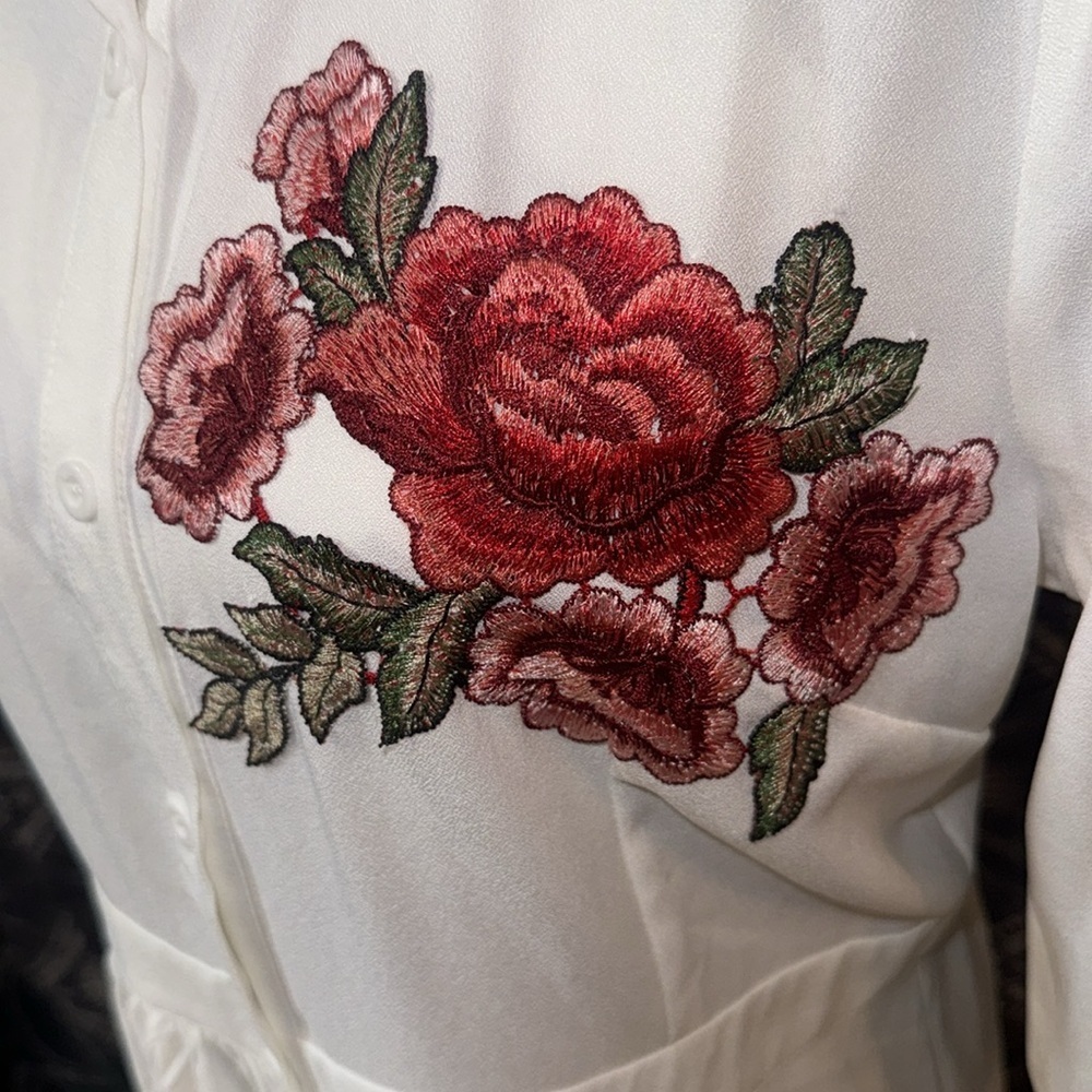 White Boohoo Button Down Dress with Floral Design- Size 10 - Picture 4 of 12